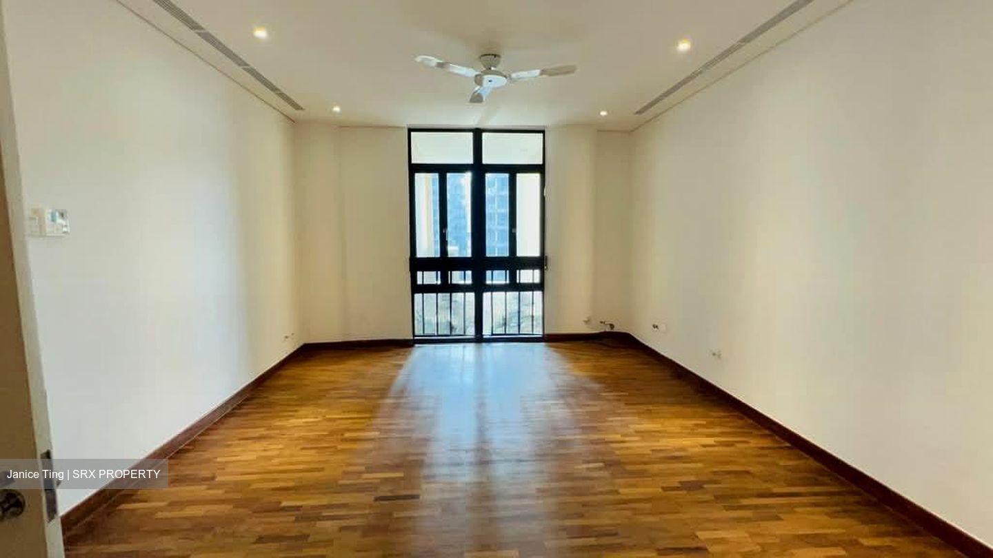 The Colonnade (D10), Condominium #572718691